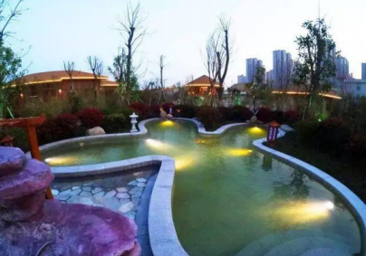 【杭州湾五星年夜饭 1588 元/人】 网评五钻<杭州湾世纪金源大酒店>B 楼；温泉世界+湿地公园+五磊山+鸣鹤古镇五日一价全含豪华游